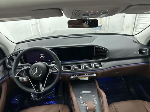 New 2026 Mercedes-Benz GLS 450 GLS 450 image 23