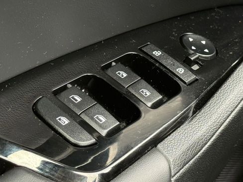 Used 2025 Kia Sportage SX AWD/4WD image 18