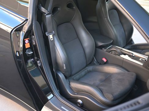 Used 2010 Nissan GT-R Premium image 16