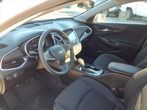 Used 2024 Chevrolet Malibu LS image 13