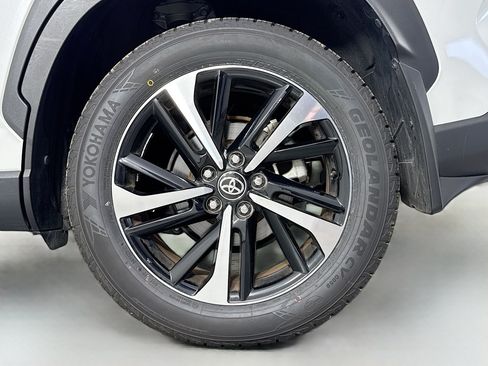 Used 2023 Toyota Corolla Cross AWD Hybrid w/ Convenience Package image 32