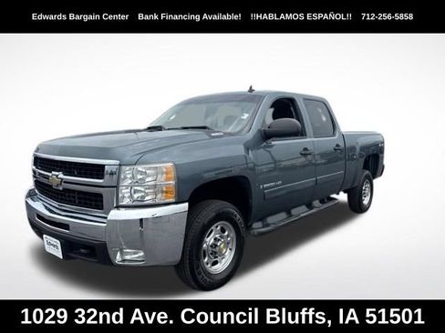 Used 2007 Chevrolet Silverado 2500 LT w/ 1LT Convenience Package AWD/4WD image 3