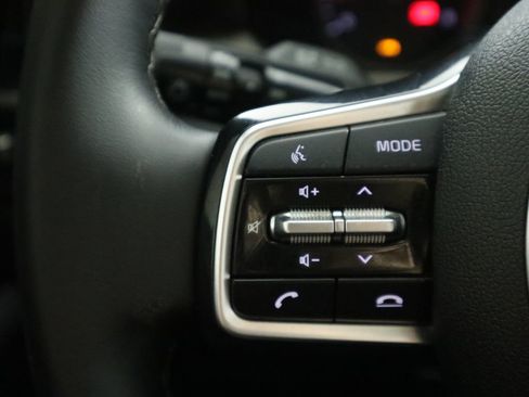 Used 2022 Kia Sorento EX w/ Panoramic Sunroof Package image 11