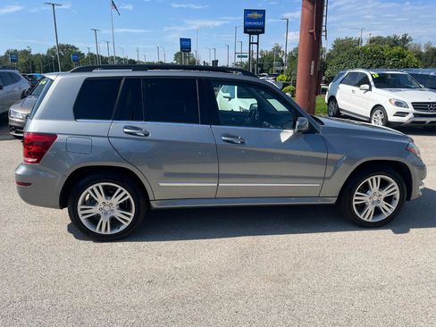 Used 2013 Mercedes-Benz GLK 350 4MATIC image 6