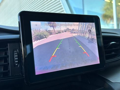 Used 2020 Ford Explorer XLT image 29