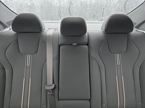 Used 2025 Hyundai Elantra SEL image 19