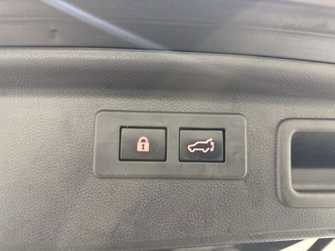 Used 2019 Subaru Forester Premium AWD/4WD image 28