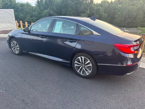 Used 2019 Honda Accord EX image 6