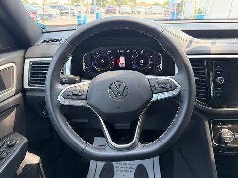 Used 2022 Volkswagen Atlas Cross Sport SE AWD/4WD image 15