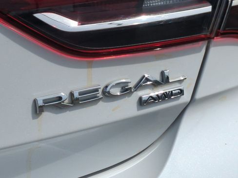 Used 2019 Buick Regal Preferred w/ Driver Confidence Package I AWD/4WD image 49