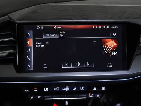 Used 2024 Audi Q4 e-tron Premium Plus w/ Premium Plus image 21