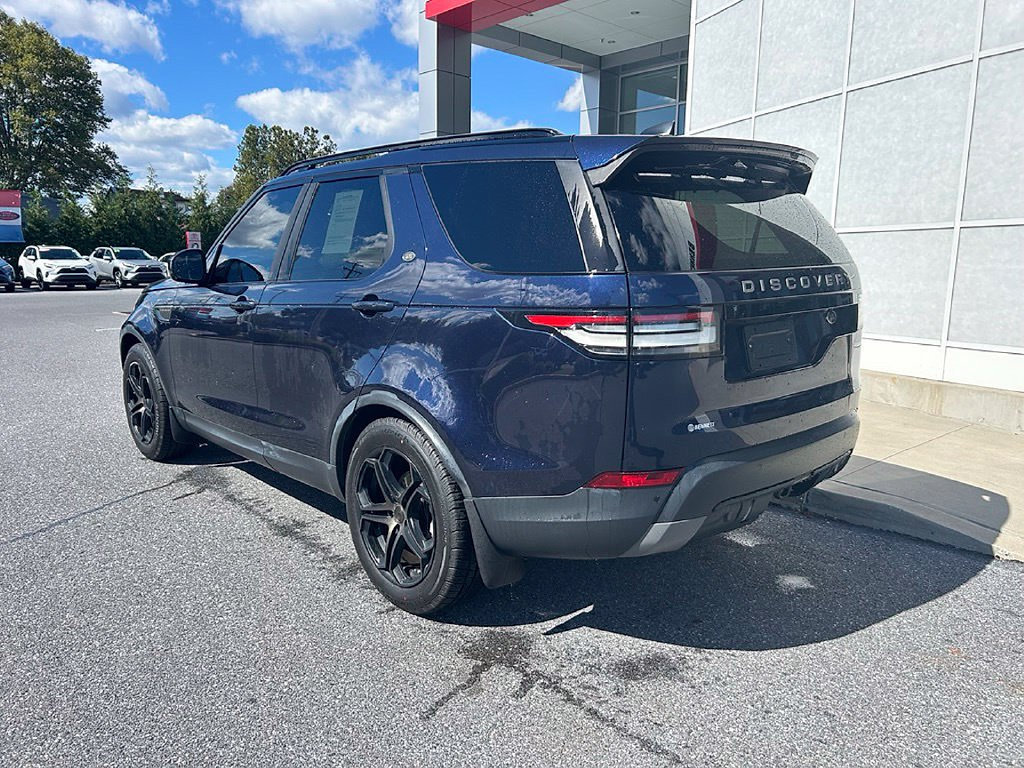 Used 2018 Land Rover Discovery SE AWD/4WD image 6