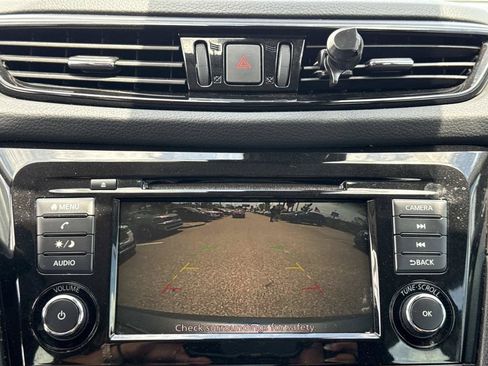 Certified 2021 Nissan Rogue Sport S FWD image 22
