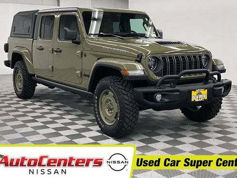 Used 2026 Jeep Gladiator Willys AWD/4WD image 1