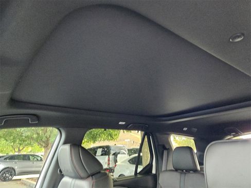 New 2025 Honda Pilot Black Edition image 20