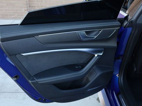 Used 2022 Audi RS 7 Sportback w/ RS 7 Executive Package image 17