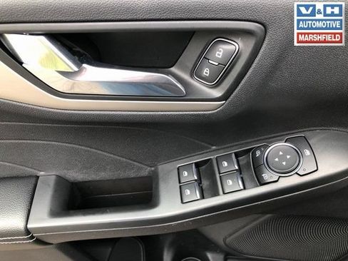 Used 2022 Ford Escape SEL AWD/4WD image 15