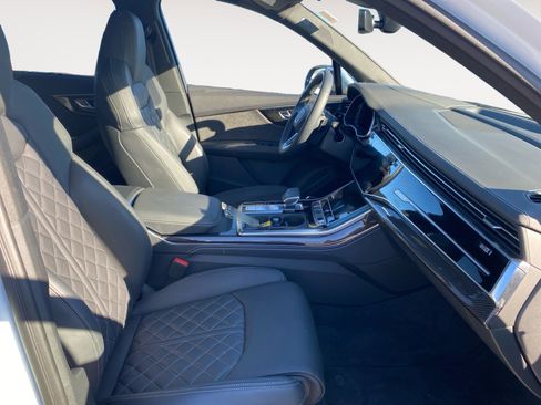 Used 2022 Audi SQ7 Prestige w/ Prestige Package image 20
