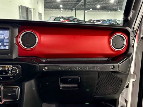 Used 2020 Jeep Wrangler Unlimited Rubicon w/ LED Lighting Group image 24