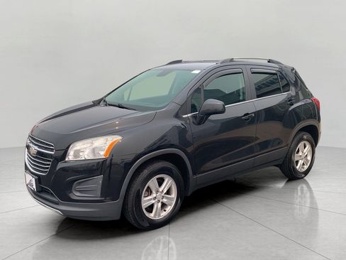 Used 2015 Chevrolet Trax LT w/ LPO, Cargo Package AWD/4WD image 4