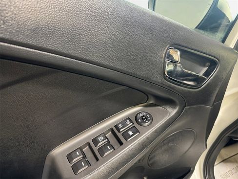 Used 2017 Kia Forte S image 14
