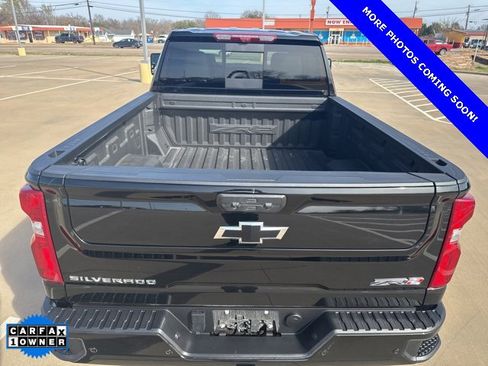 Used 2024 Chevrolet Silverado 2500 ZR2 w/ Technology Package image 8