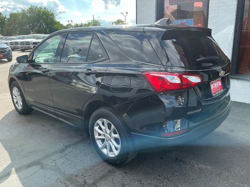 Used 2019 Chevrolet Equinox LS w/ LS Convenience Package FWD image 5