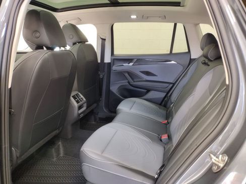 New 2026 Volkswagen Tiguan SE image 26