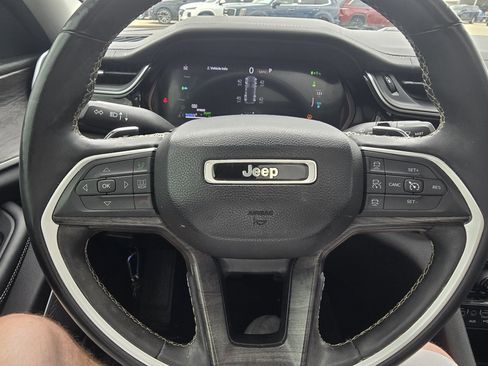 Used 2022 Jeep Grand Cherokee Limited 4xe AWD/4WD image 8