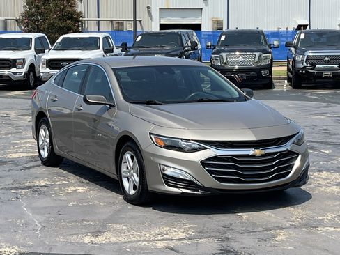Used 2024 Chevrolet Malibu LS FWD image 5