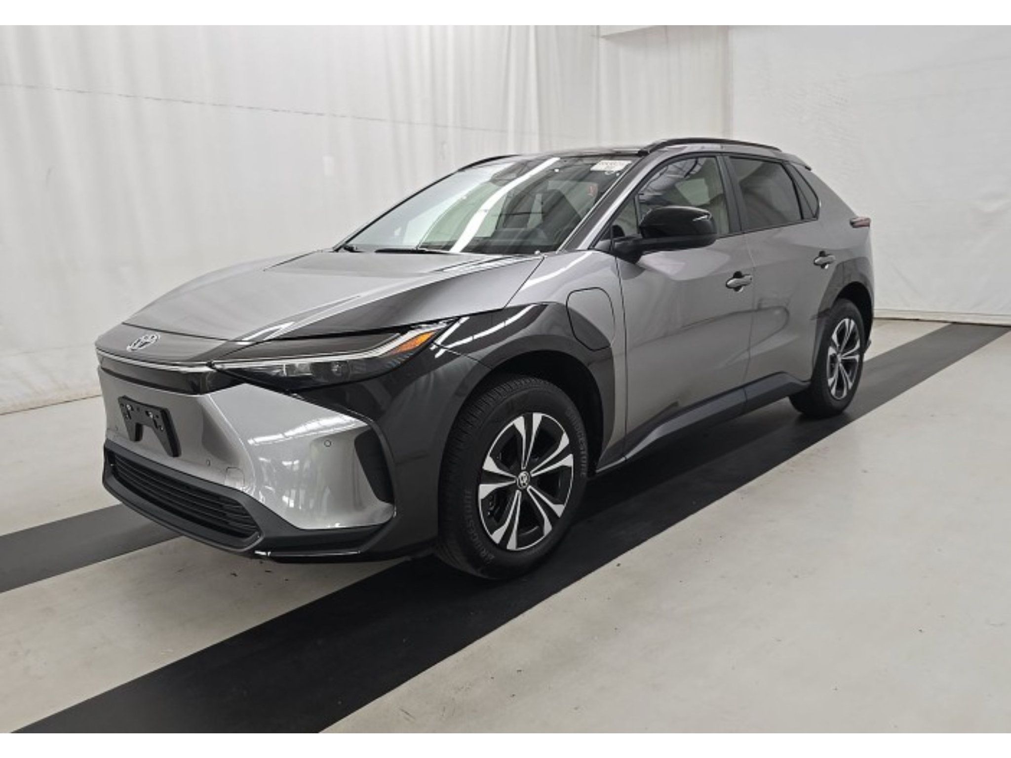 Used 2023 Toyota bZ4X AWD w/ Weather Package image 1
