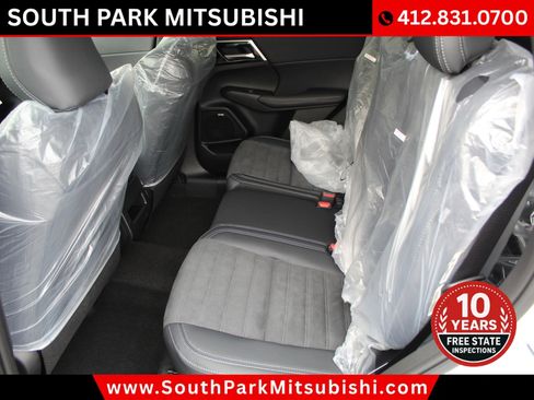 New 2026 Mitsubishi Outlander SE AWD/4WD image 15