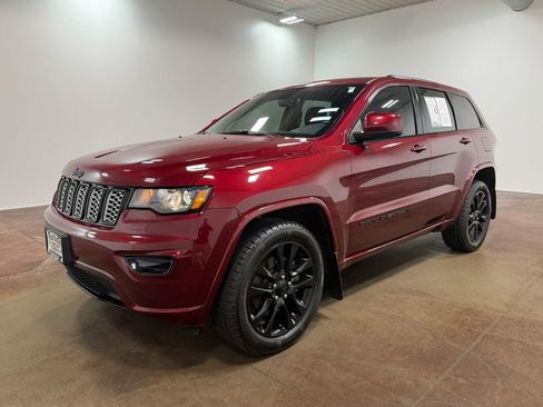 Used 2022 Jeep Grand Cherokee Laredo X AWD/4WD image 39