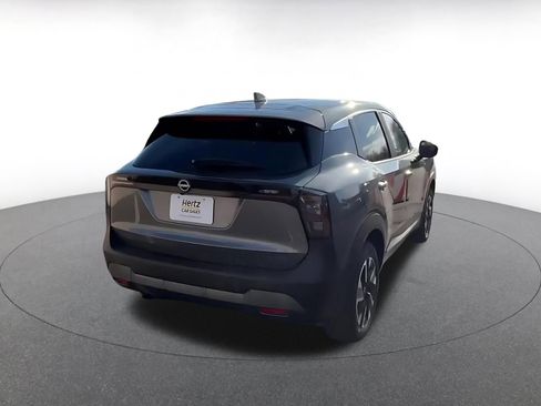 Used 2025 Nissan Kicks SV image 12