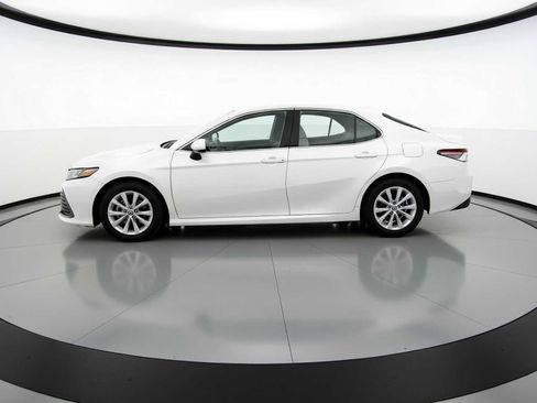 Used 2023 Toyota Camry LE image 4