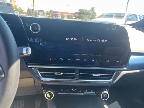 New 2026 Chevrolet Equinox EV LT image 22