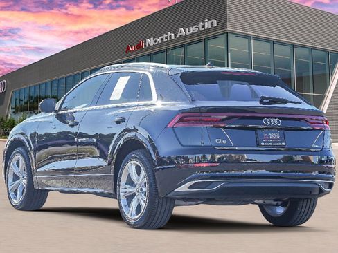 Used 2022 Audi Q8 Premium Plus w/ Premium Plus Package image 5