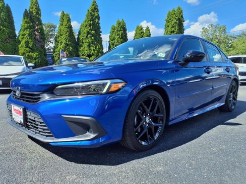 Used 2022 Honda Civic Sport image 3