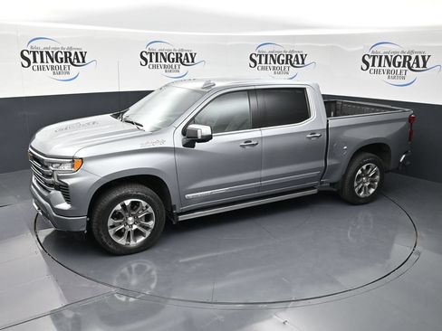 Used 2024 Chevrolet Silverado 1500 High Country w/ Technology Package AWD/4WD image 23