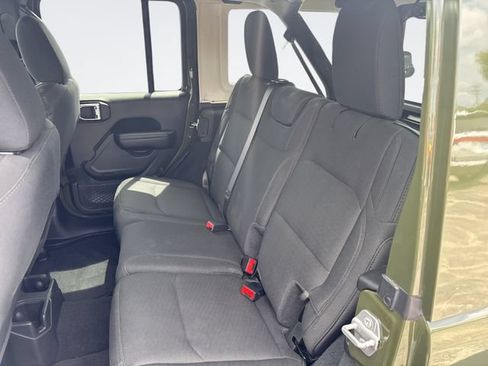 Used 2022 Jeep Wrangler Unlimited Sport w/ Sun And Sound Package AWD/4WD image 22