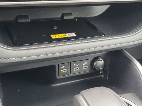 Certified 2024 Toyota Highlander XLE image 33