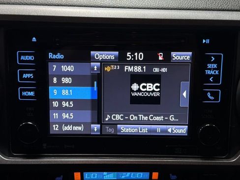 Used 2018 Toyota Tacoma SR5 AWD/4WD image 27
