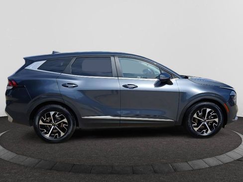 Used 2024 Kia Sportage EX FWD image 8