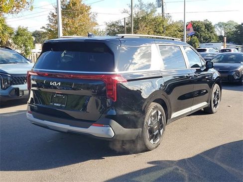 New 2026 Kia Carnival EX image 6