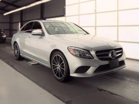 Used 2020 Mercedes-Benz C 300 Sedan w/ Premium Package image 2