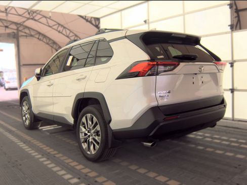 Used 2024 Toyota RAV4 XLE Premium FWD image 4