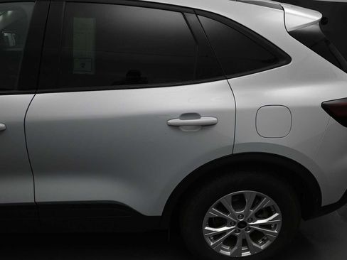 Certified 2025 Ford Escape Active w/ Cold Weather Package FWD image 16