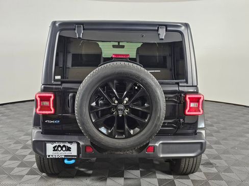 Used 2022 Jeep Wrangler Unlimited Sahara 4xe image 4