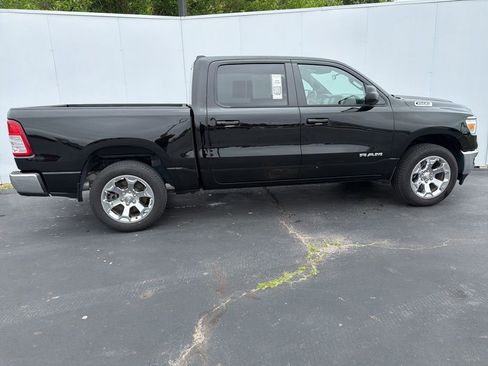 Used 2022 RAM 1500 Big Horn AWD/4WD image 3
