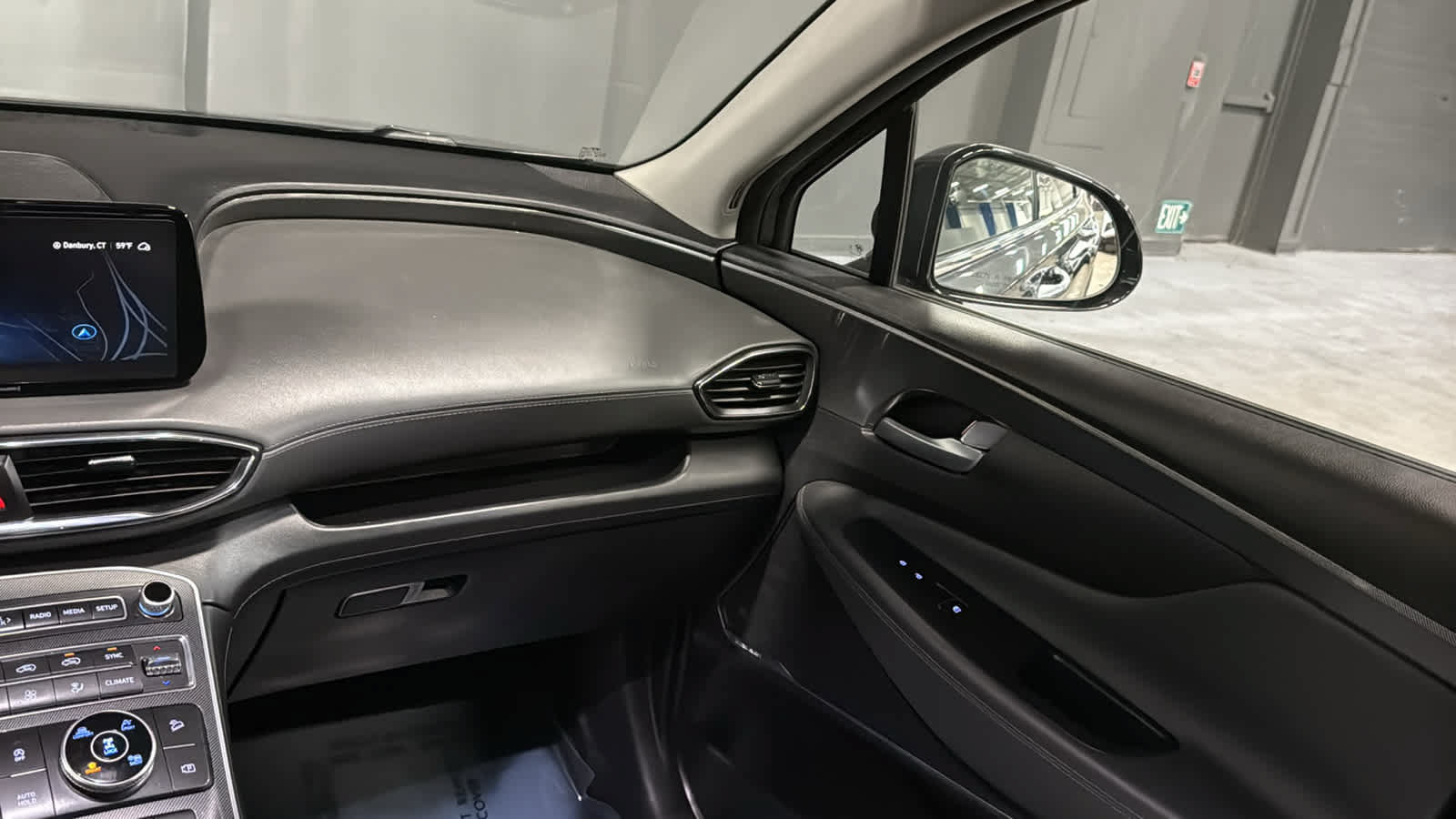 Used 2023 Hyundai Santa Fe SEL w/ Premium Package AWD/4WD image 23